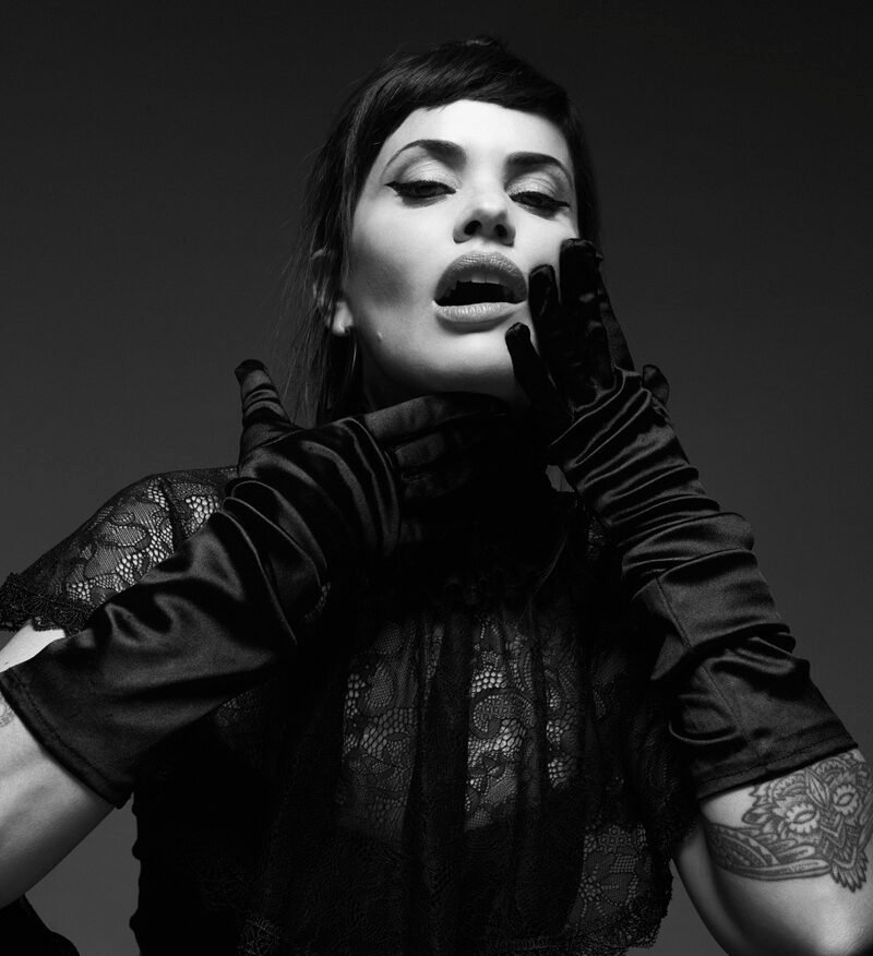 Natalia Doco presenta Hacha
